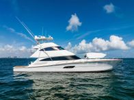 2021 Viking 92 Enclosed Bridge