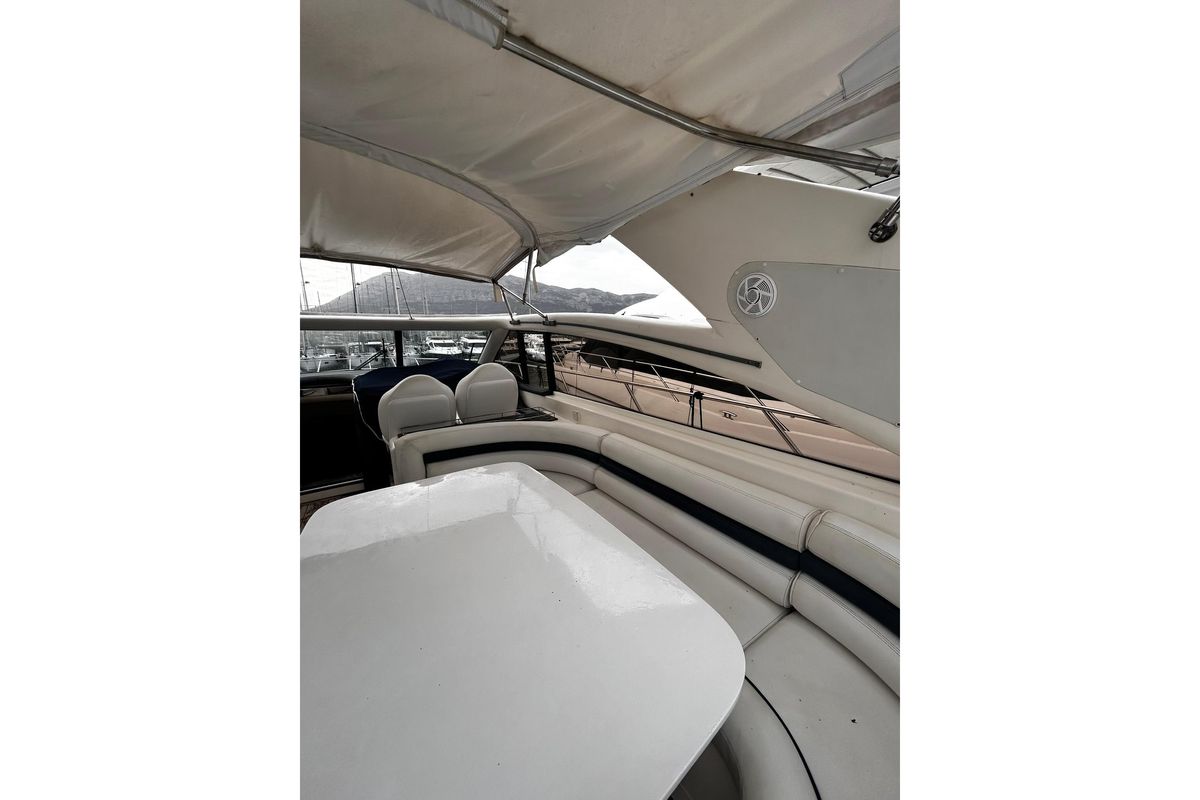 2001 Princess 66 