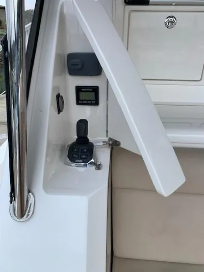 Evolution Yacht Photos Pics 2015 Riviera 50 Enclosed Bridge - ENVOLUTION