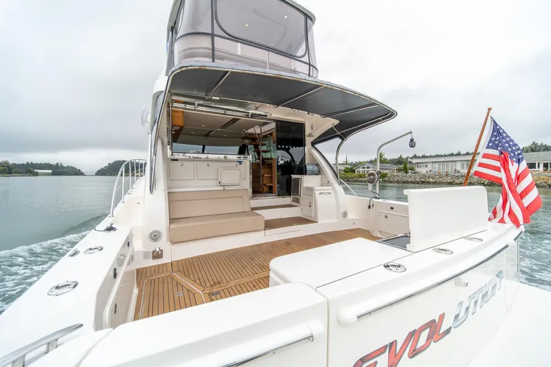 Evolution Yacht Photos Pics 2015 Riviera 50 Enclosed Bridge - ENVOLUTION