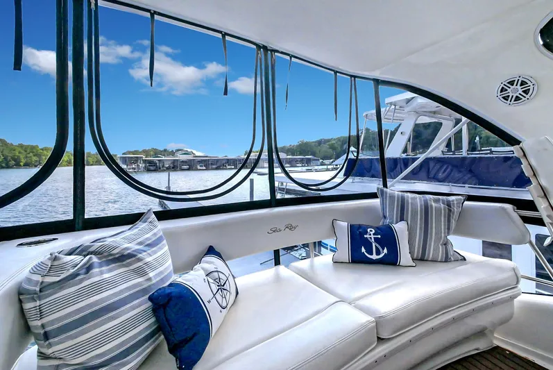 Buoy Shaker Yacht Photos Pics 