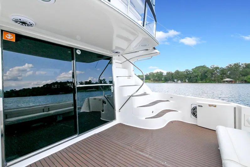 Buoy Shaker Yacht Photos Pics 