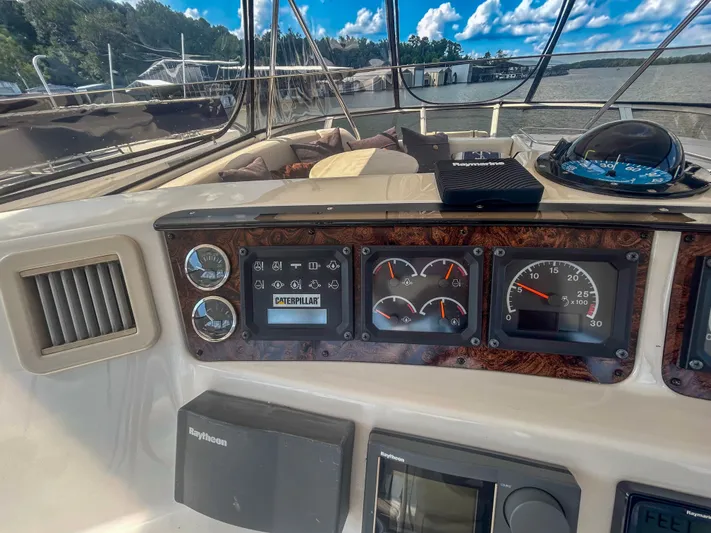 Buoy Shaker Yacht Photos Pics 