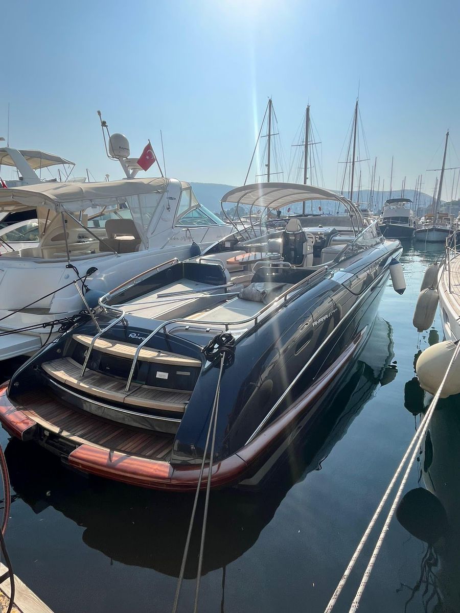 2014 Riva 43 