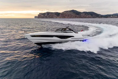 2024 Sunseeker Superhawk 55