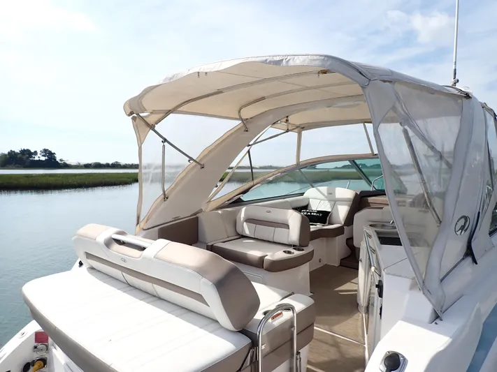 Regal 33 Xo Yacht Photos Pics 