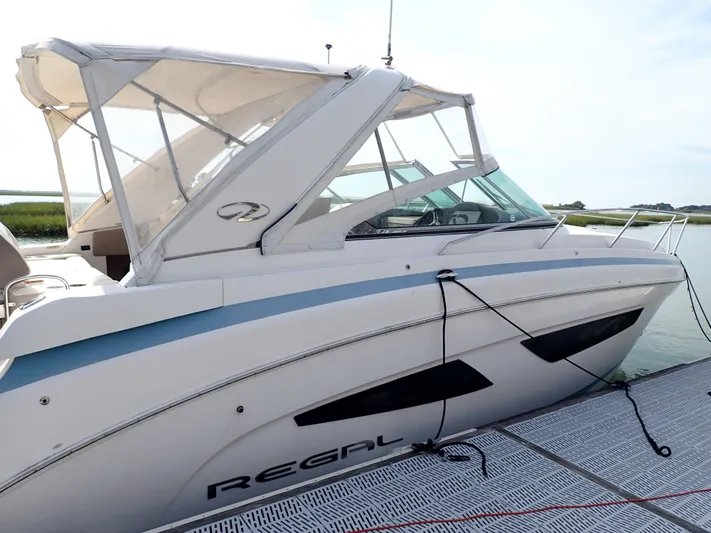 Regal 33 Xo Yacht Photos Pics 