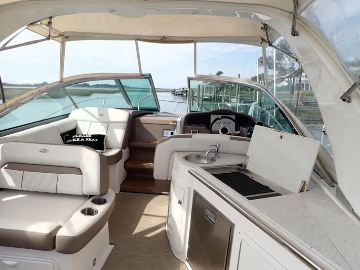 Regal 33 Xo Yacht Photos Pics 