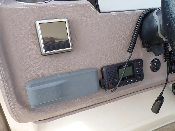 Regal 33 Xo Yacht Photos Pics 