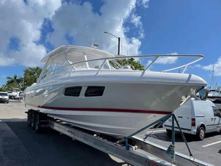 Bottoms Up Yacht Photos Pics 