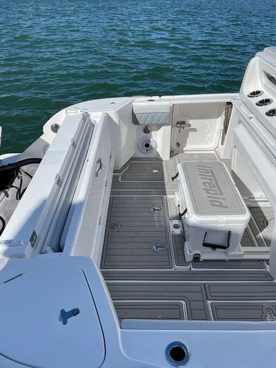 Bottoms Up Yacht Photos Pics 