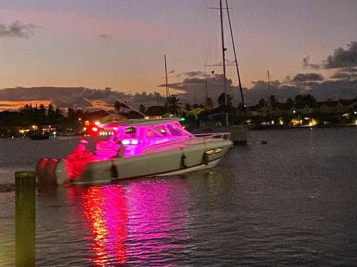 Bottoms Up Yacht Photos Pics 