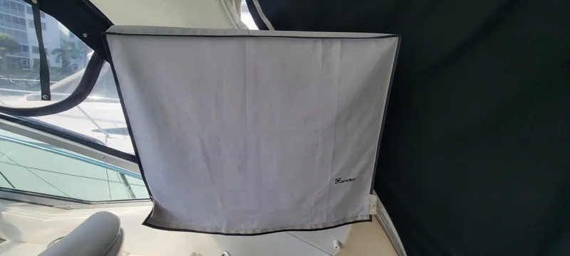  Yacht Photos Pics 2008 Sea Ray 350 Sundancer interior with window cover.