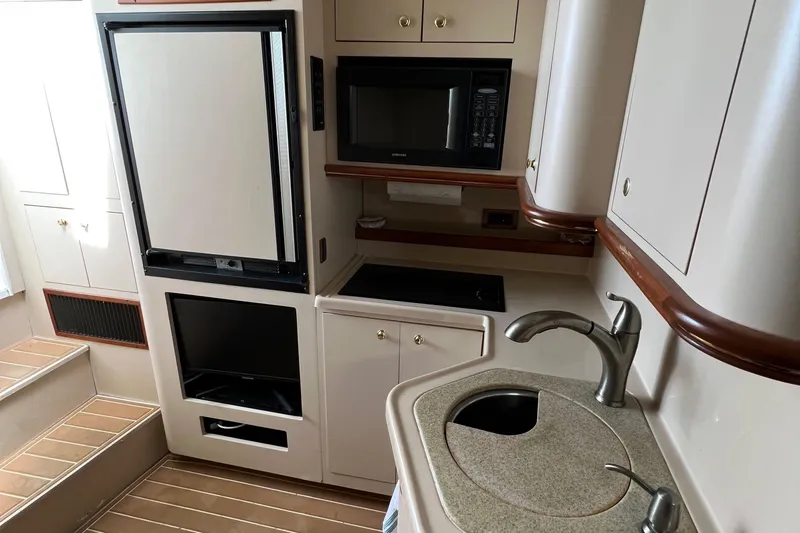 Paracas Yacht Photos Pics 