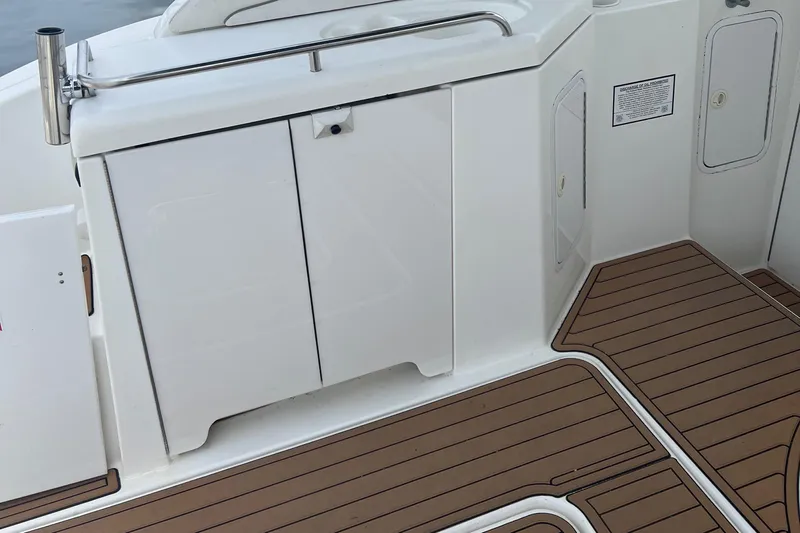 Paracas Yacht Photos Pics 