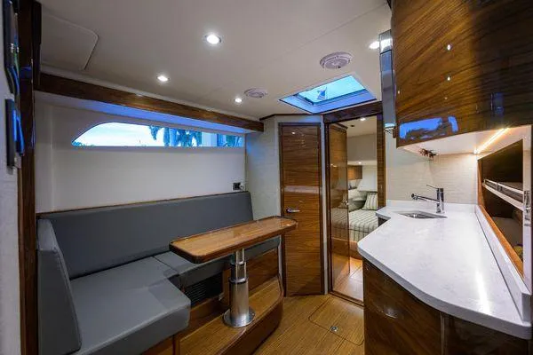 Freak Show Yacht Photos Pics 