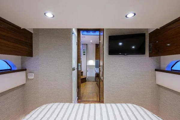 Freak Show Yacht Photos Pics 