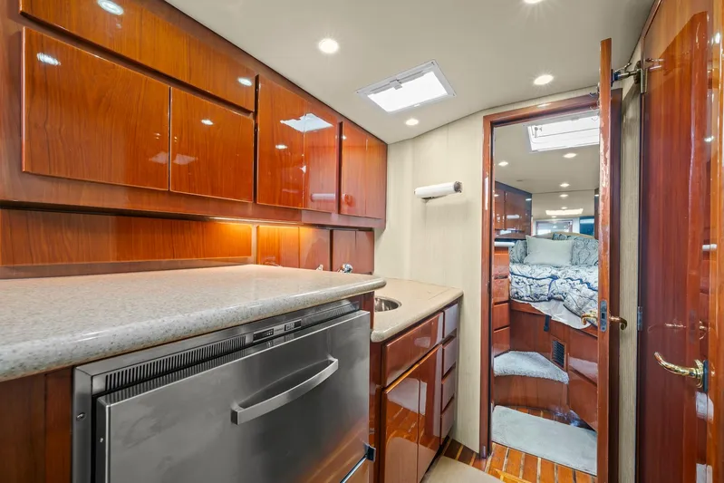 Pale Horse Yacht Photos Pics 2006 Buddy Davis 48 Express PALE HORSE Galley