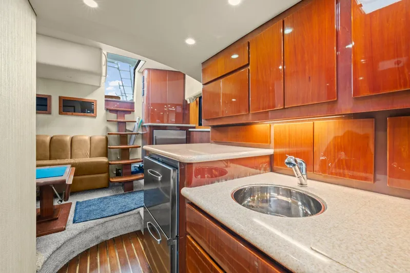 Pale Horse Yacht Photos Pics 2006 Buddy Davis 48 Express PALE HORSE Galley