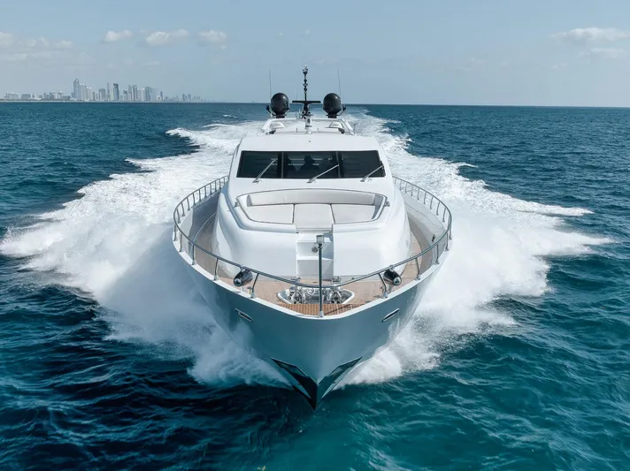 U Wish Yacht Photos Pics 
