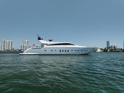 Yacht
