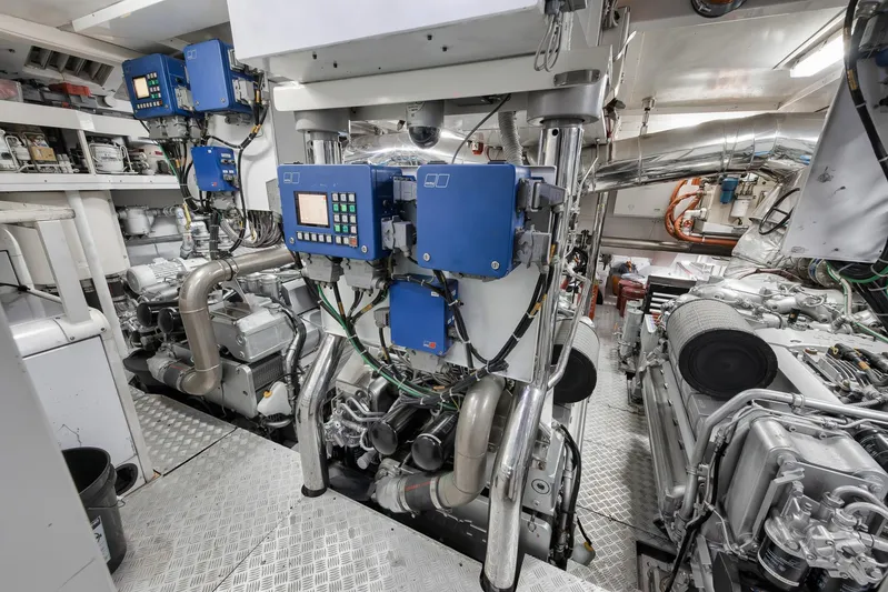 U Wish Yacht Photos Pics Engine room of 2008 Arno Leopard Open Sport Yacht with advanced machinery and control systems.