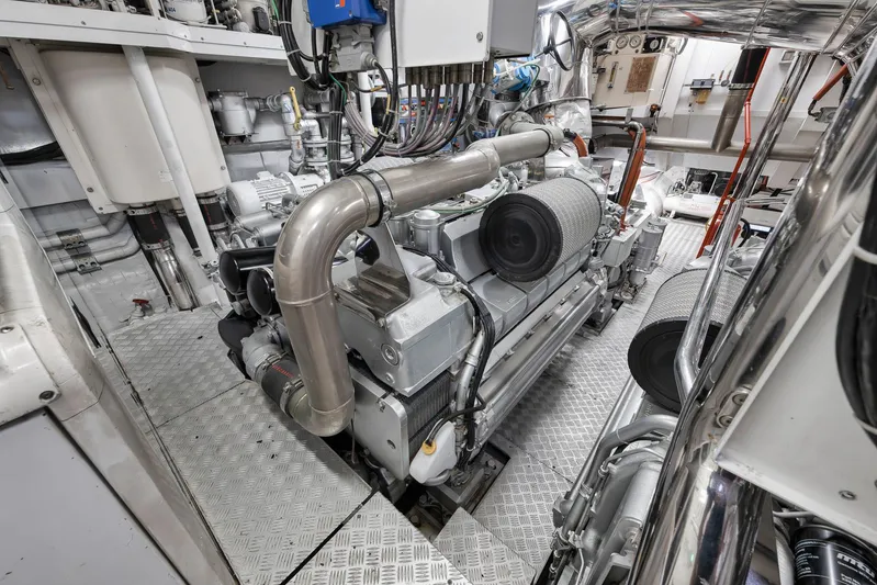 U Wish Yacht Photos Pics 