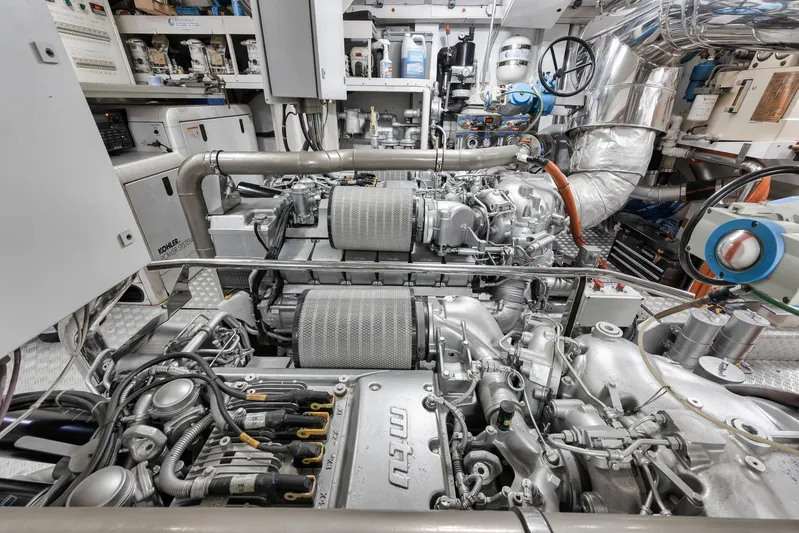 U Wish Yacht Photos Pics 