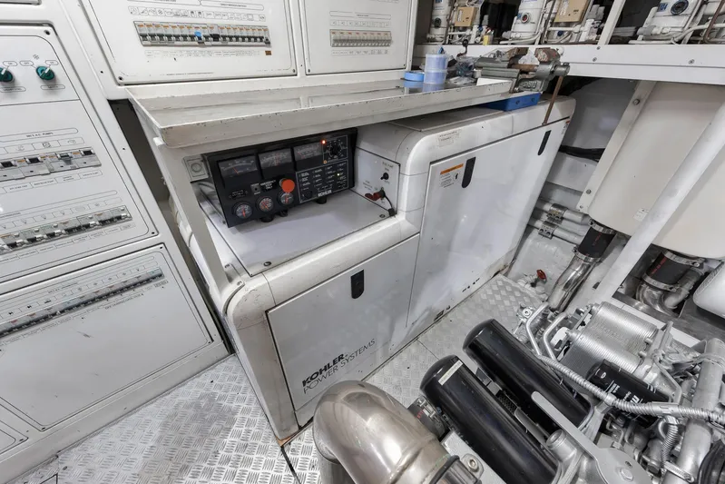 U Wish Yacht Photos Pics 