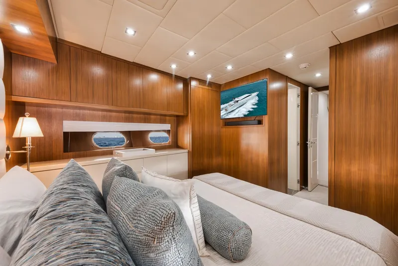 U Wish Yacht Photos Pics 