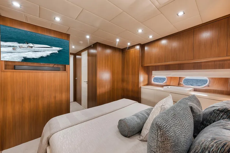 U Wish Yacht Photos Pics 