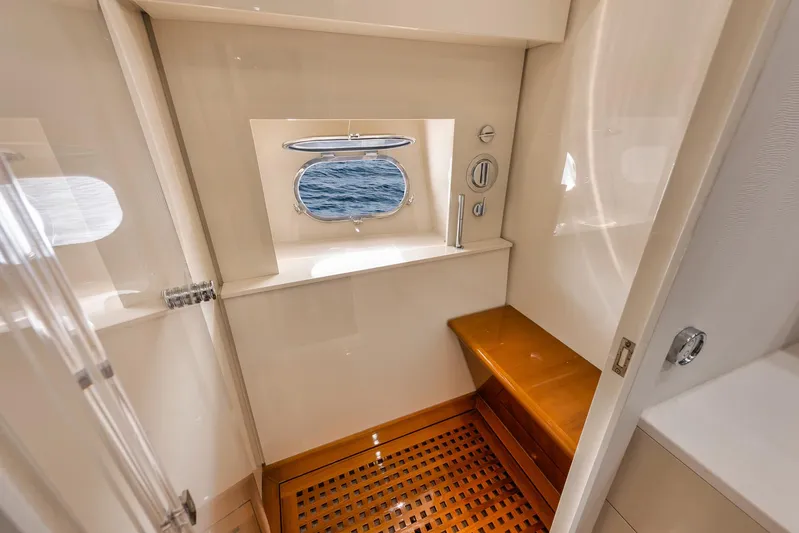 U Wish Yacht Photos Pics 