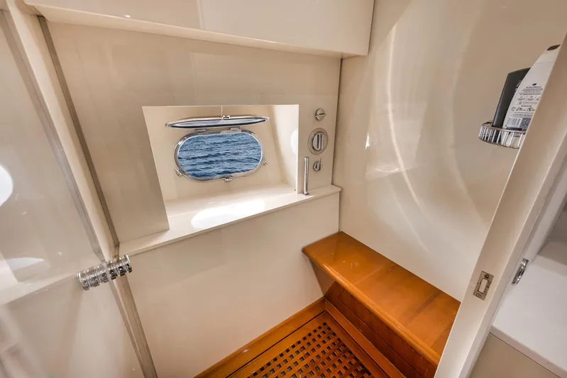 U Wish Yacht Photos Pics 