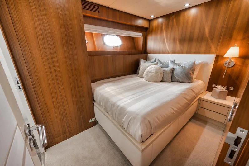 U Wish Yacht Photos Pics 