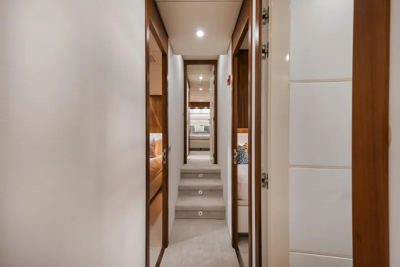 U Wish Yacht Photos Pics 