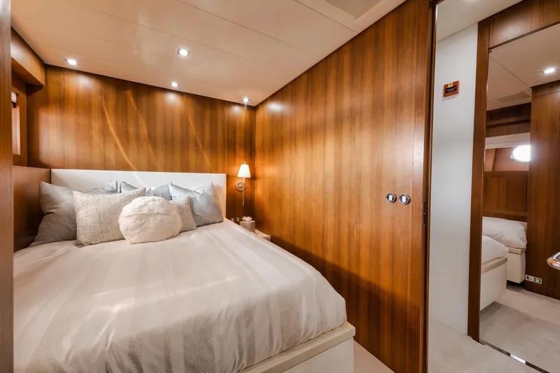 U Wish Yacht Photos Pics 