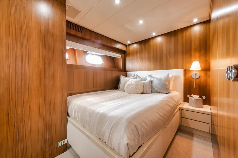 U Wish Yacht Photos Pics 