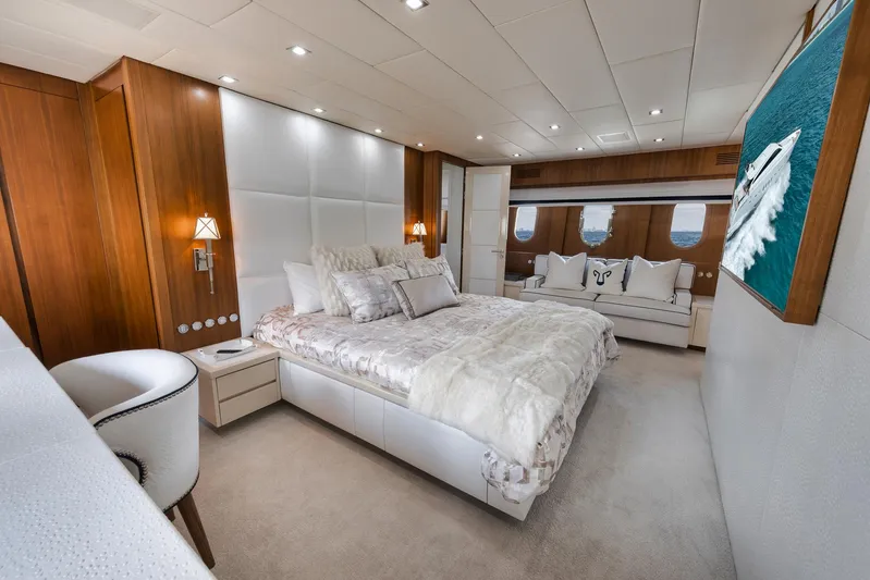 U Wish Yacht Photos Pics 