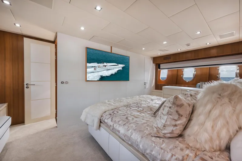 U Wish Yacht Photos Pics 