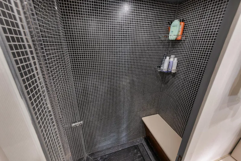 U Wish Yacht Photos Pics 