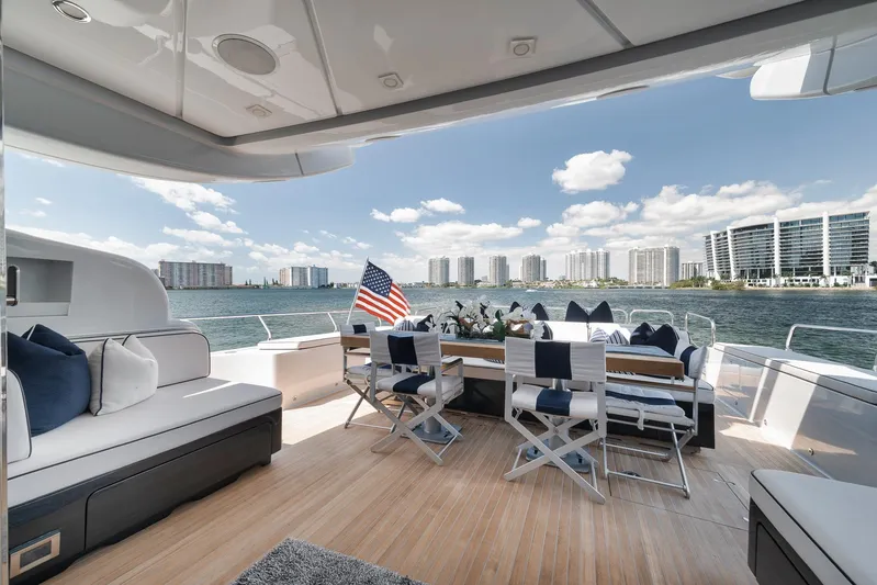 U Wish Yacht Photos Pics 