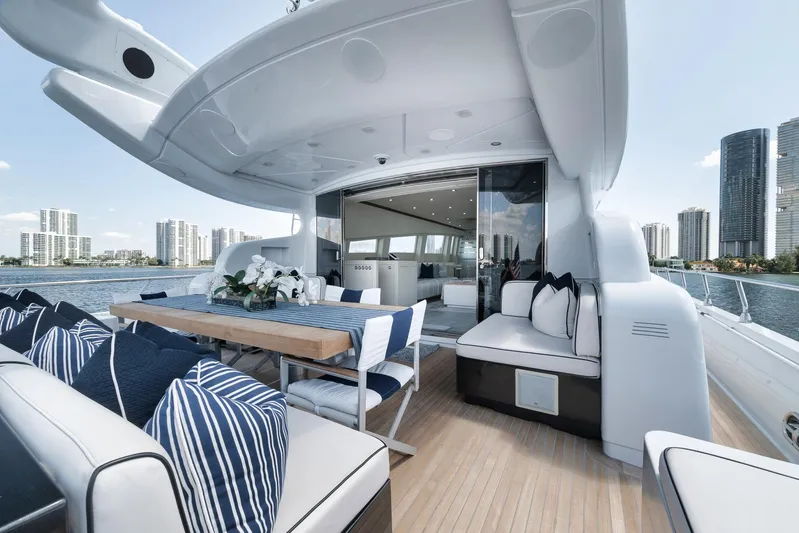 U Wish Yacht Photos Pics 