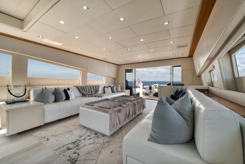 U Wish Yacht Photos Pics 