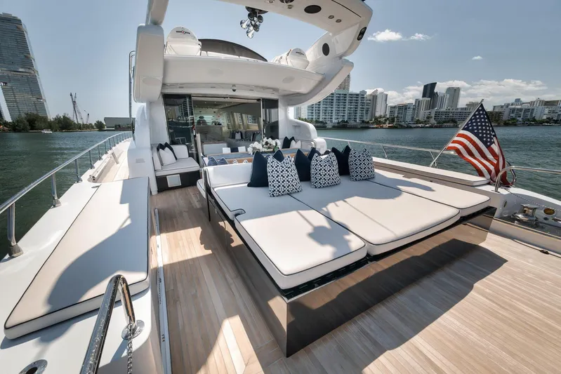 U Wish Yacht Photos Pics 