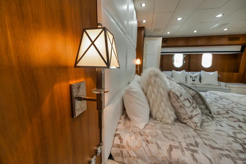 U Wish Yacht Photos Pics 