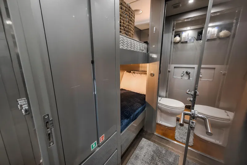 U Wish Yacht Photos Pics 