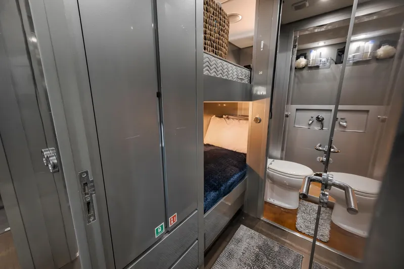 U Wish Yacht Photos Pics 