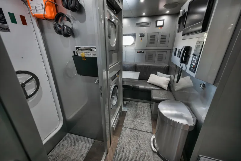 U Wish Yacht Photos Pics 