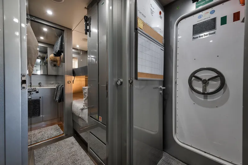 U Wish Yacht Photos Pics 