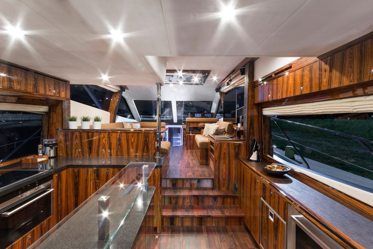 2013 Galeon 58 